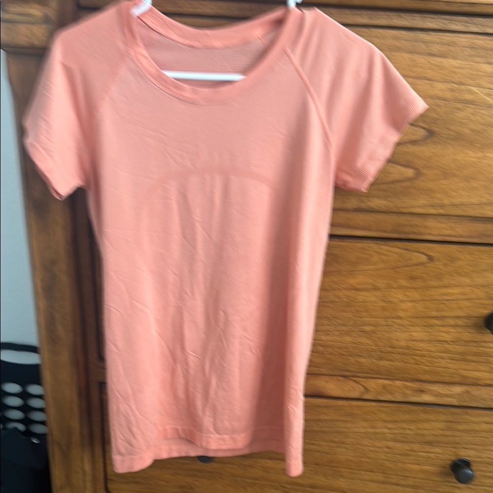 Lululemon coral swiftly tech tee